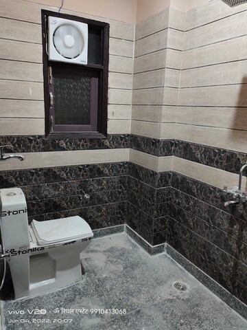 Balcony in 1 BHK Builder Floor at Palm Residency Chhatarpur, Chattarpur – for Rent