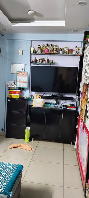 Furnished Amenities in 2 BHK Apartment at AVL 36 Gurgaon, Sector 36 – for Sale