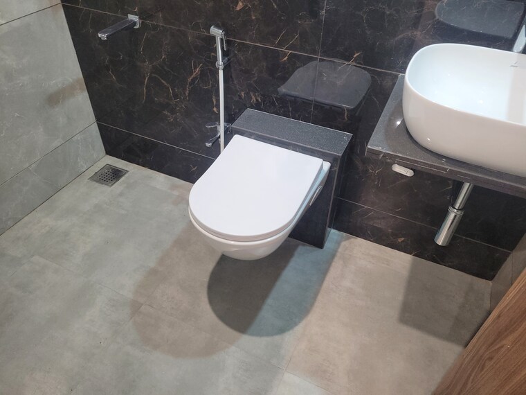 Attached Bathroom, d-and-t-mountain-view-chs 2 Bedroom 1000 Sq.Ft. Apartment In Senapati Bapat Road Pune 9171080