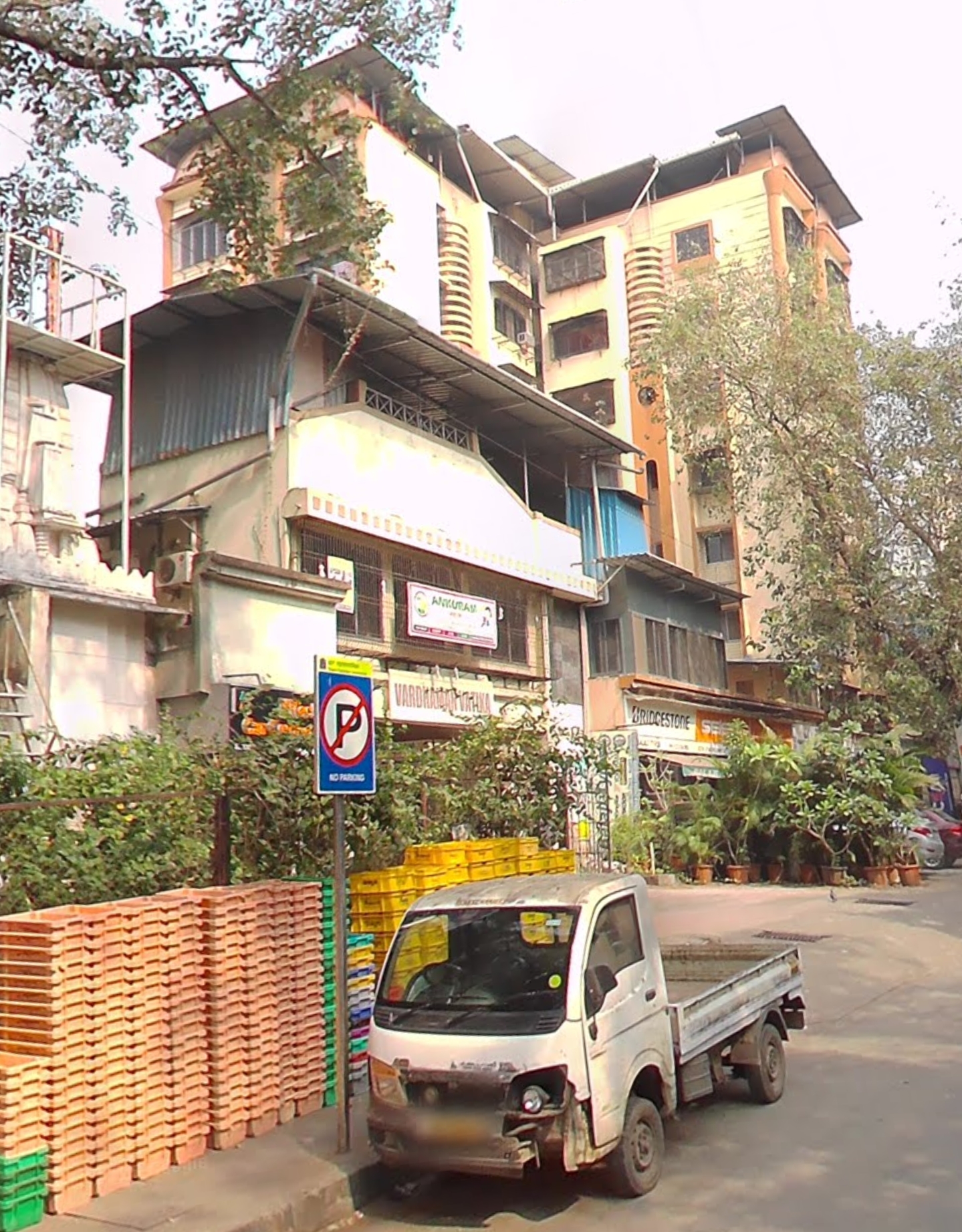 1 BHK 450 Sq.Ft. Apartment in Vardhman Vatika