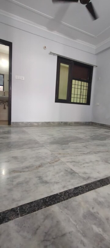 Room in 2 BHK Independent House at Chattarpur – for Rent