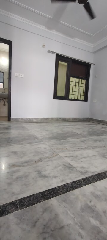 Room in 2 BHK Independent House at Chattarpur – for Rent