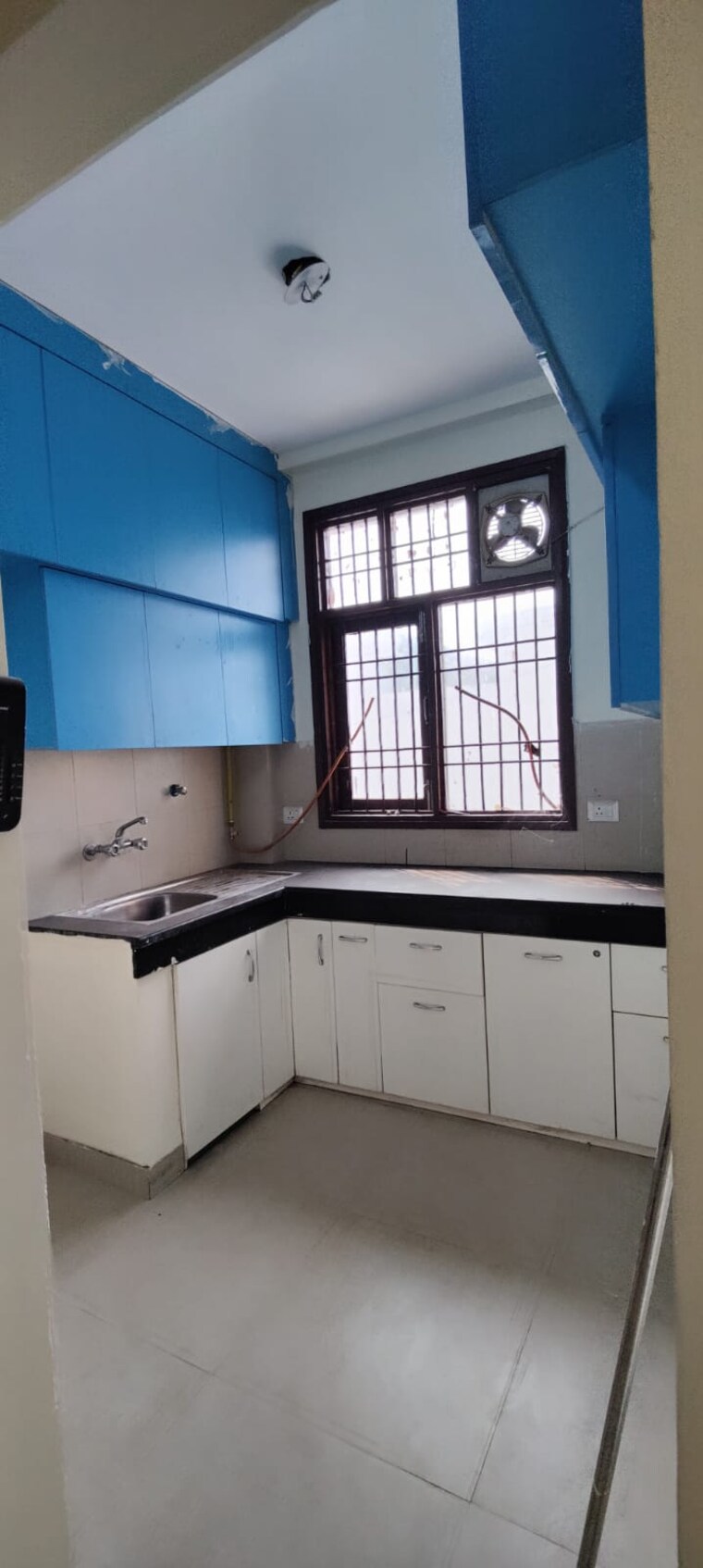 Kitchen, wave-floors 2 Bedroom 1984 Sq.Yd. Builder Floor In Mahurali Ghaziabad 9171431