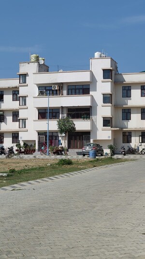 2 BHK Builder Floor For Sale in Wave Floors, Mahurali