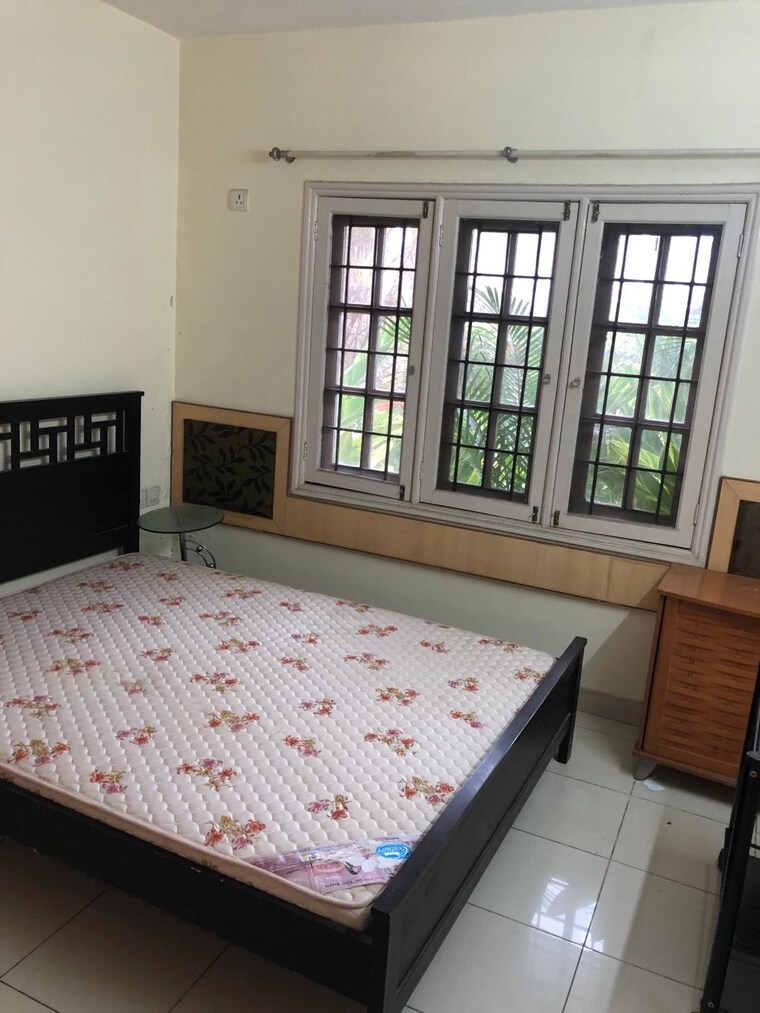 Bedroom, casa-grande 2 Bedroom 1250 Sq.Ft. Apartment In Jayamahal Bangalore 9171277