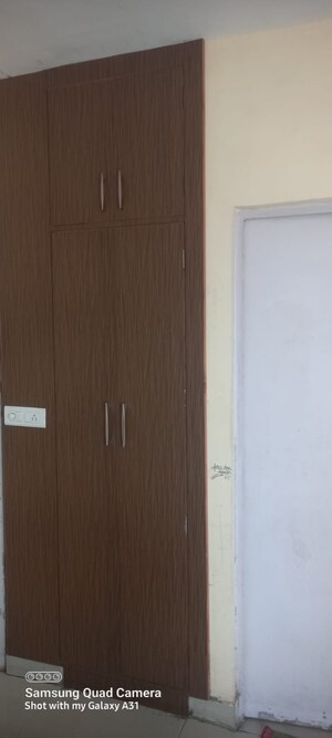 Furnished Amenities in 3 BHK Apartment at Gomti Nagar – for Sale
