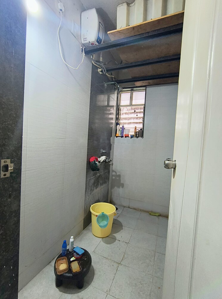 Bathroom, anandtara-sayajiraje-avenue 1 Bedroom 500 Sq.Ft. Apartment In Mundhwa Pune 9171342