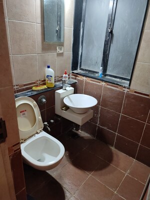 Bathroom in  Pg at Malad East – for Rent