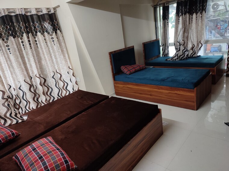 Bedroom, malad east Pg For Boys & Girls In Malad East 9171355
