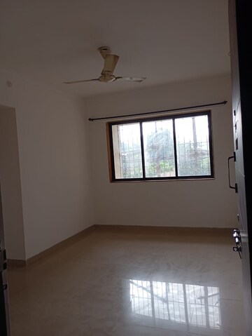 Room in 1 BHK Apartment at Raunak Heights, Ghodbunder Road – for Rent