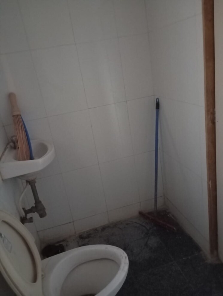 Bathroom, raunak-heights 1 Bedroom 666 Sq.Ft. Apartment In Ghodbunder Road Thane 9171531