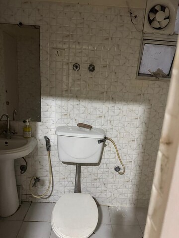 Bathroom in 2.5 BHK Apartment at Gaur City-2, Gaur City 2 – for Rent