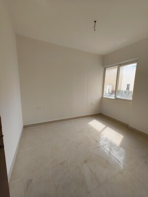Room in 2 BHK Apartment at Signature Global The Roselia, Sector 95a – for Sale