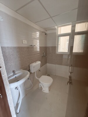 Bathroom in 2 BHK Apartment at Signature Global The Roselia, Sector 95a – for Sale