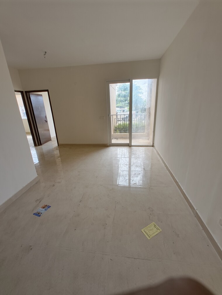 Room, signature-global-the-roselia 2 Bedroom 600 Sq.Ft. Apartment In Sector 95a Gurgaon 9171503