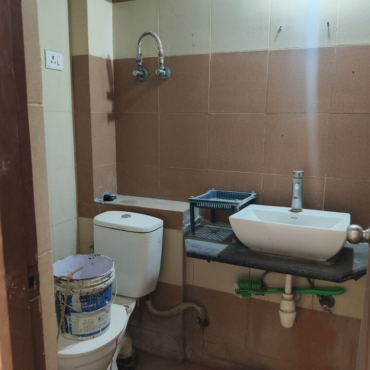 Bathroom, mahagun-mywoods-ii 2 Bedroom 1100 Sq.Ft. Apartment In Sector 16c Greater Noida Greater Noida 9171517