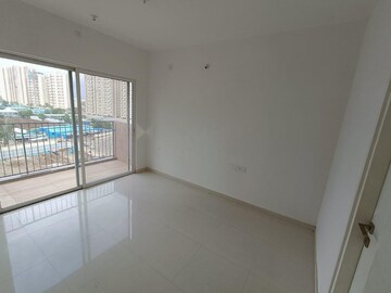 Room in 2 BHK Apartment at Godrej Boulevard, Manjari – for Rent