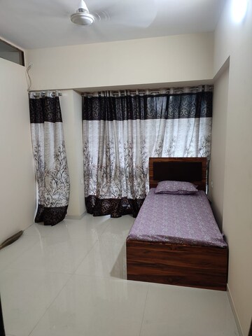 Living Room in  Pg at Goregaon West – for Rent
