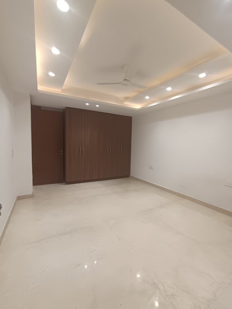 Room, dlf phase i 4 Bedroom 318 Sq.Yd. Builder Floor In Dlf Phase I Gurgaon 9171543