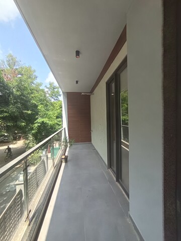 Balcony in 4 BHK Builder Floor at Dlf Phase I – for Sale