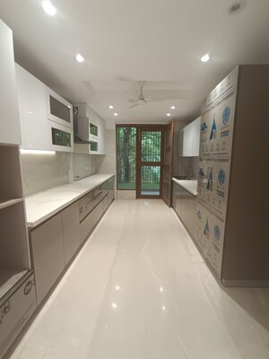 Building Lobby in 4 BHK Builder Floor at Dlf Phase I – for Sale