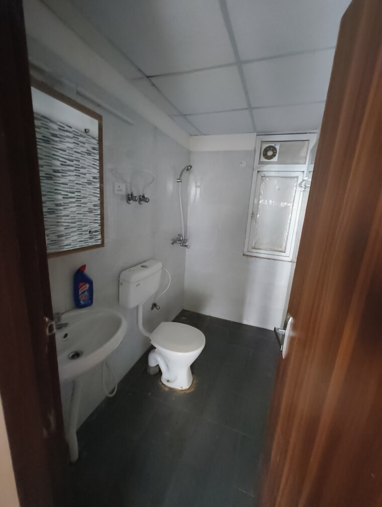 Attached Bathroom, signature-global-the-roselia 2 Bedroom 670 Sq.Ft. Apartment In Sector 95a Gurgaon 9171570