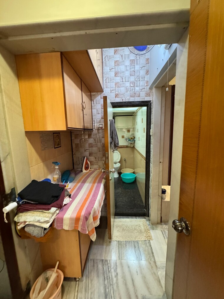 Room, amazon-apartments 2 Bedroom 704 Sq.Ft. Apartment In Borivali West Mumbai 9171575