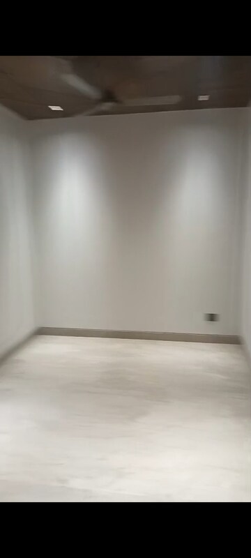 Room in 4 BHK Builder Floor at Greater Kailash I – for Rent