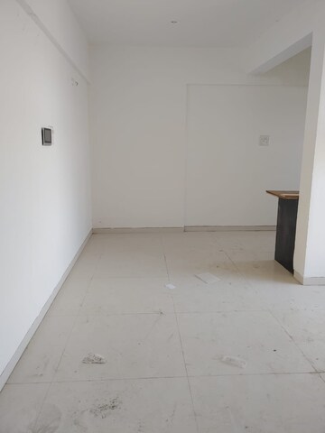 Room in 2 BHK Apartment at Pinnacle Neelanchal, Baner – for Sale