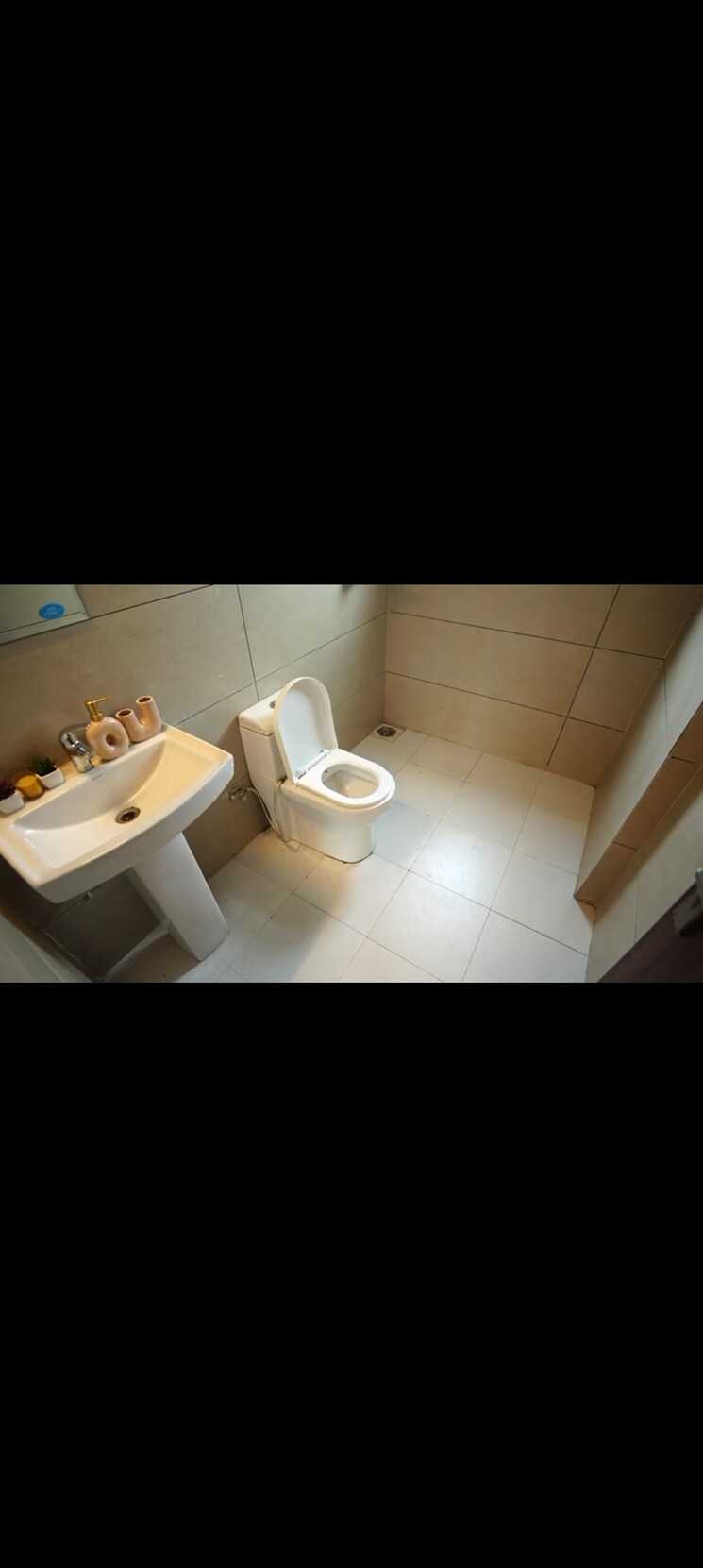 Bathroom, ace-divino 3 Bedroom 1565 Sq.Ft. Apartment In Sector 1 Greater Noida Greater Noida 9171684