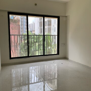 Room in 2 BHK Apartment at Kamla Om Hansa CHS, Roshan Nagar – for Rent