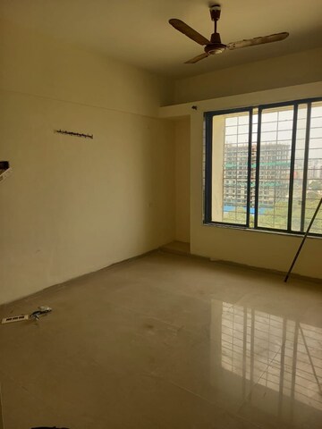 Room in 2 BHK Apartment at Mantri Lavendula, Chandani Chowk – for Rent
