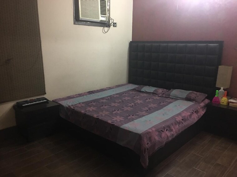 Bedroom, east of kailash 3 Bedroom 1800 Sq.Ft. Builder Floor In East Of Kailash Delhi 9171735