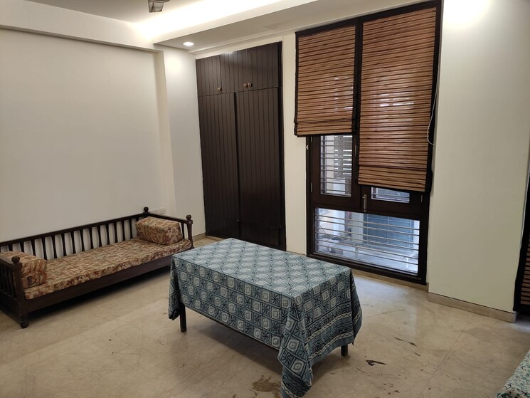 Bedroom, greater kailash ii 4 Bedroom 300 Sq.Yd. Builder Floor In Greater Kailash ii Delhi 9171790