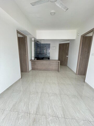 2 BHK Apartment For Rent in Lodha Golden Dream, Dombivli East