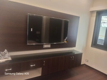 Furnished Amenities in 3 BHK Builder Floor at Greater Kailash ii – for Rent