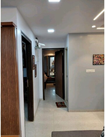2 BHK Apartment For Sale in Dosti Oak, Kolshet Industrial Area