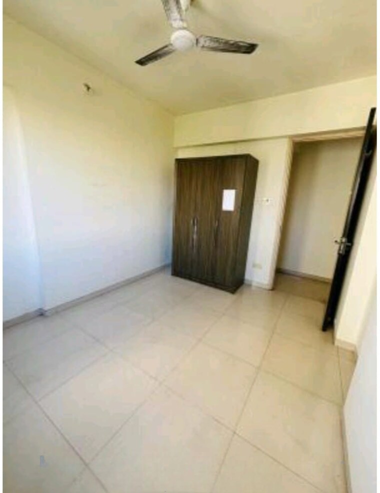 Room, vijay-residency-phase-iii 2 Bedroom 710 Sq.Ft. Apartment In Kavesar Thane 9171985