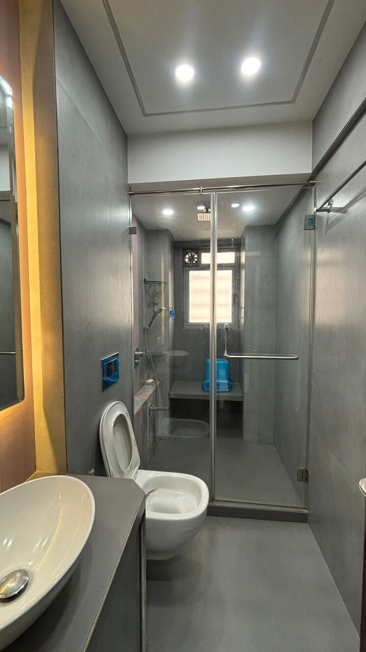 Bathroom, dev-residency 3 Bedroom 1600 Sq.Ft. Apartment In Juhu Mumbai 9172001