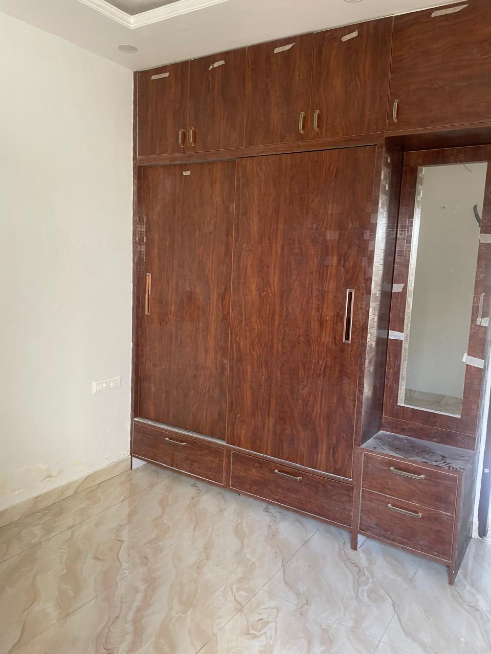 2 BHK + Pooja Room,Servant Room,Study Room,Extra Room Apartment For Rent in Shama Apartments