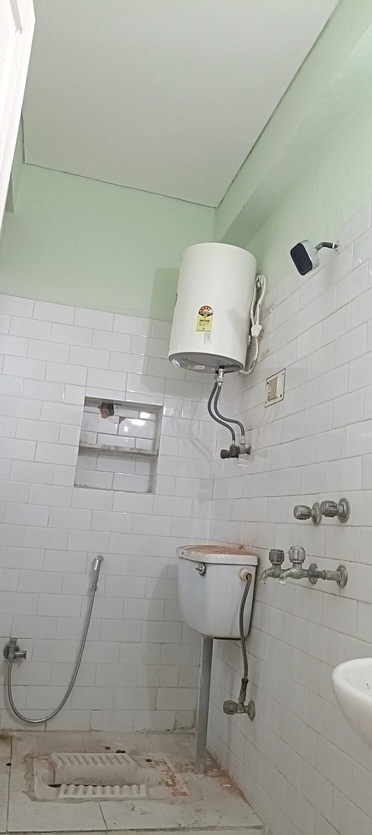 Bathroom, karthik-apartment 2 Bedroom 1400 Sq.Ft. Apartment In Sector 21c Faridabad 9172037