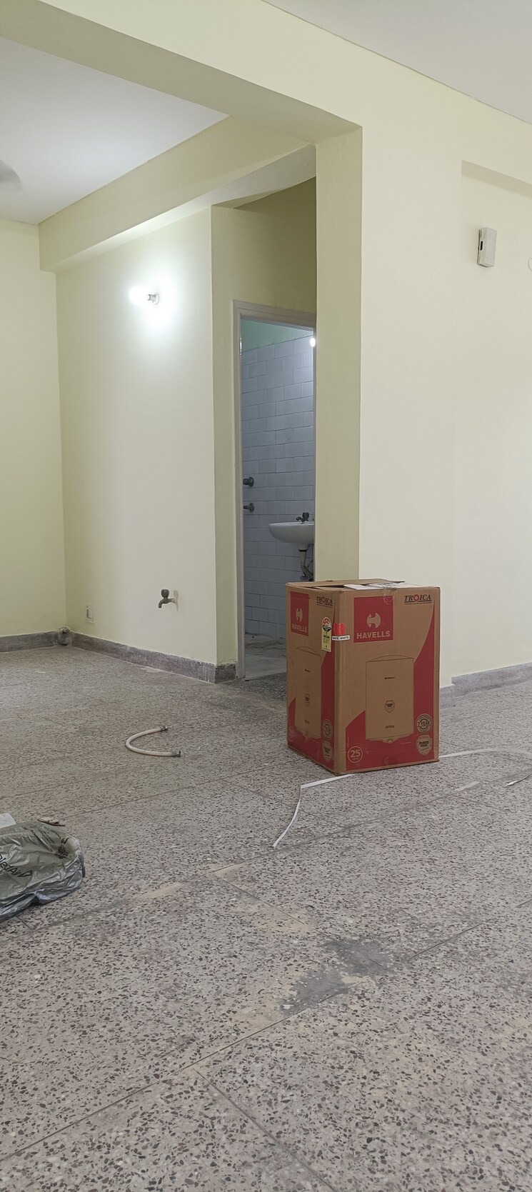 Room, karthik-apartment 2 Bedroom 1400 Sq.Ft. Apartment In Sector 21c Faridabad 9172037