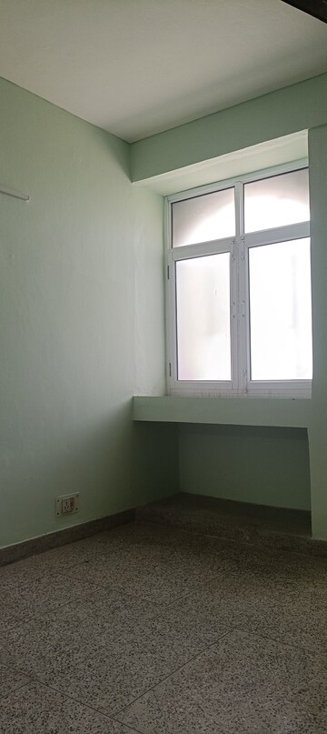 Room in 2 BHK Apartment at Karthik Apartment, Sector 21c – for Rent