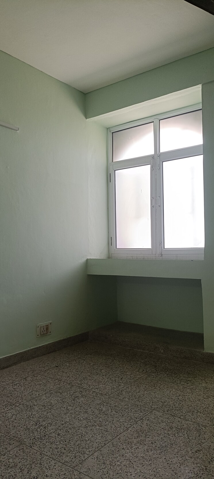 Room, karthik-apartment 2 Bedroom 1400 Sq.Ft. Apartment In Sector 21c Faridabad 9172037