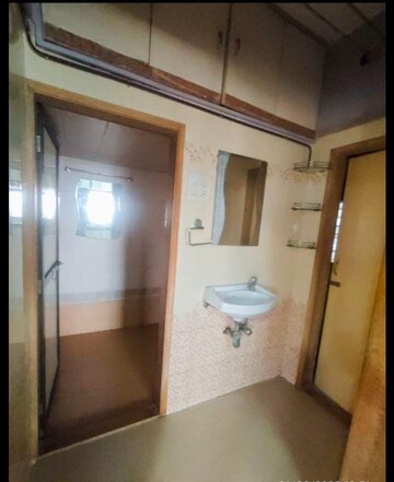 Room in 1 BHK Apartment at Runwal Regency, Majiwada – for Rent