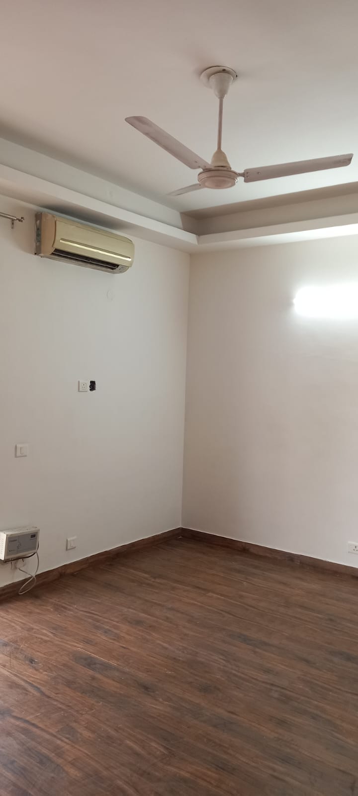3 BHK + Pooja Room,Servant Room,Study Room,Extra Room Apartment For Sale in Puri Pranayam