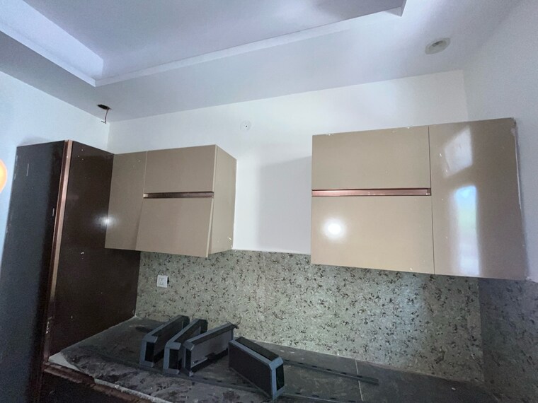Kitchen, sainik colony 2 Bedroom 910 Sq.Ft. Builder Floor In Sainik Colony Faridabad 9167479