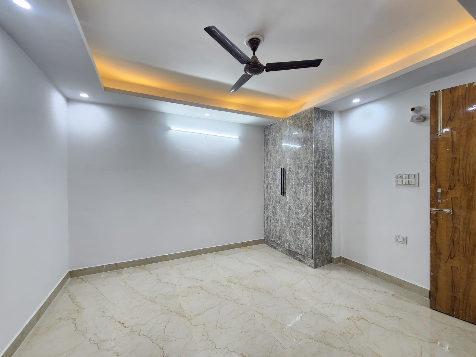 1 BHK Apartment For Rent in Freedom Fighters Enclave