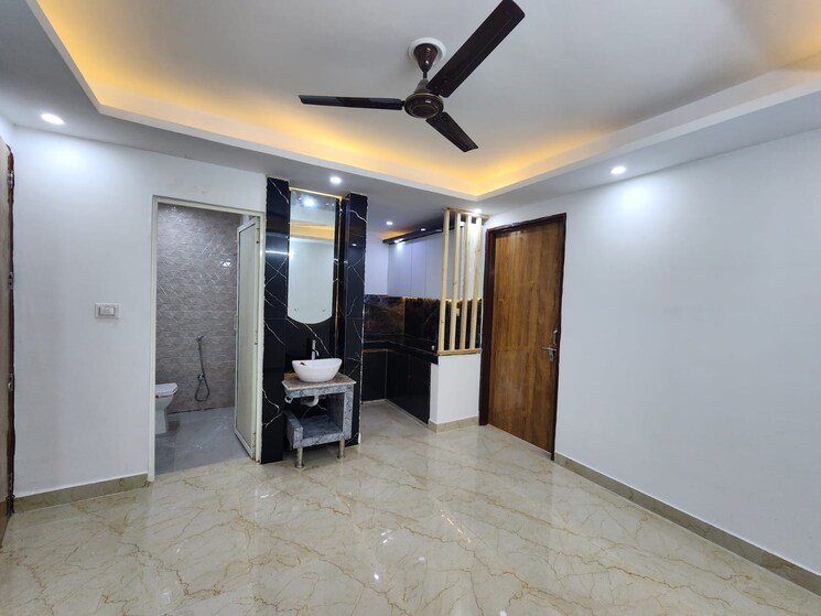 Living Room, freedom fighters enclave 1 Bedroom 1000 Sq.Ft. Apartment In Freedom Fighters Enclave Delhi 9172045