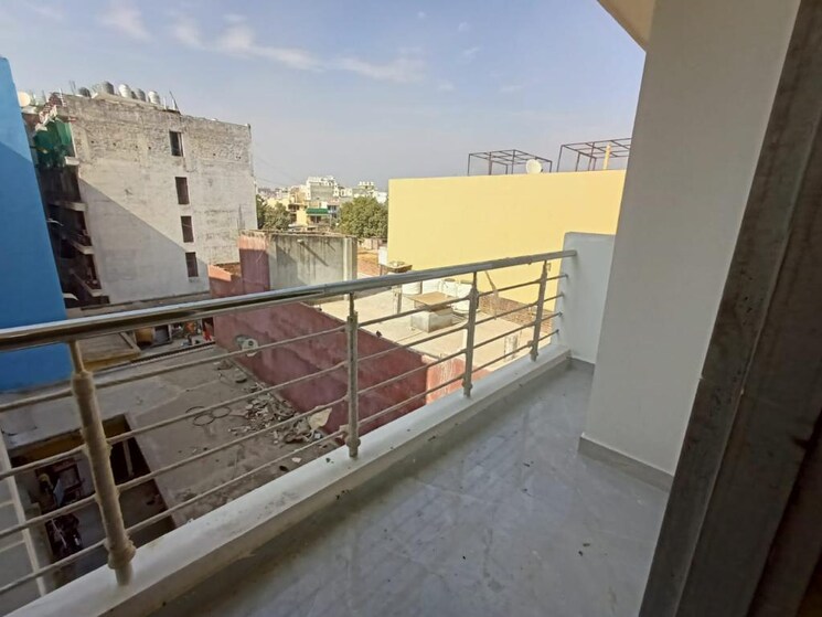 Balcony, freedom fighters enclave 1 Bedroom 1000 Sq.Ft. Apartment In Freedom Fighters Enclave Delhi 9172045